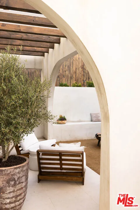 5241 Lunsford Drive, Los Angeles, California 90041 home-pic-16